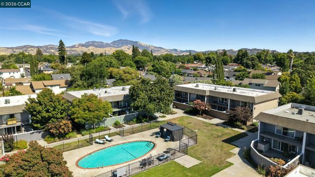 1014 Bancroft Rd, Concord, CA 94518