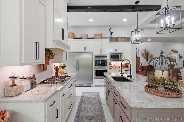 28333 E 71st Place S, Broken Arrow, OK 74014
