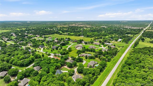 28333 E 71st Place S, Broken Arrow, OK 74014