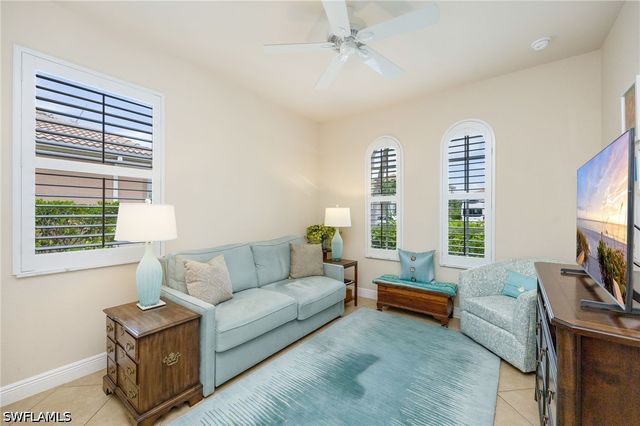 7747 Martino CIR, Naples, FL 34112