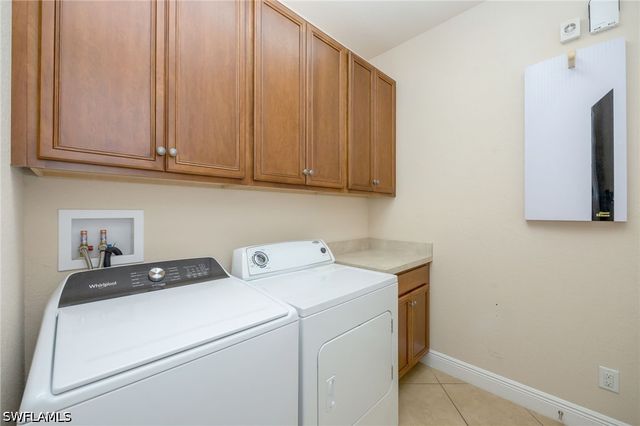 7747 Martino CIR, Naples, FL 34112