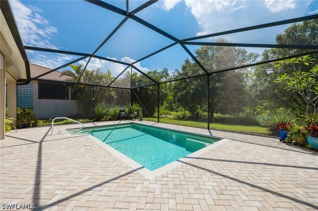 7747 Martino CIR, Naples, FL 34112