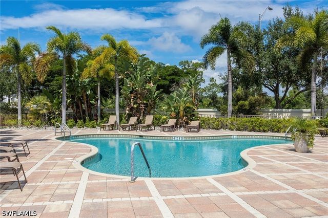 7747 Martino CIR, Naples, FL 34112