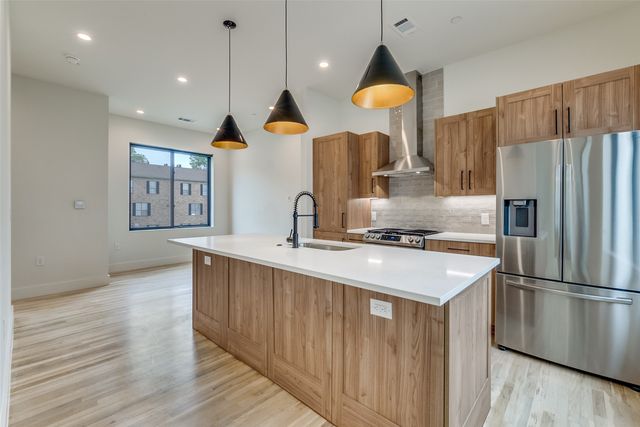 5609 Live Oak Street 105, Dallas, TX 75206