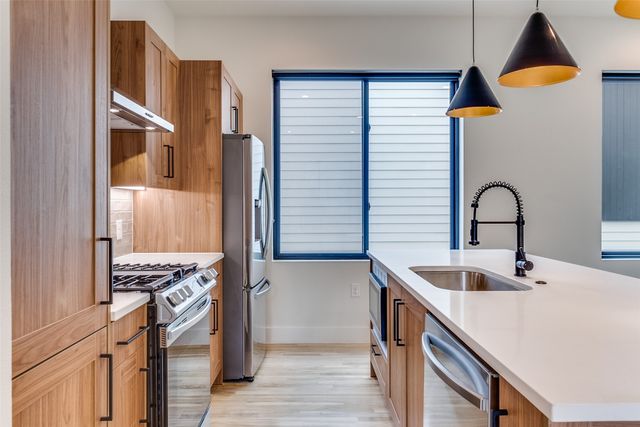 5609 Live Oak Street 105, Dallas, TX 75206