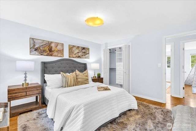 3417 77th Avenue SE, Mercer Island, WA 98040