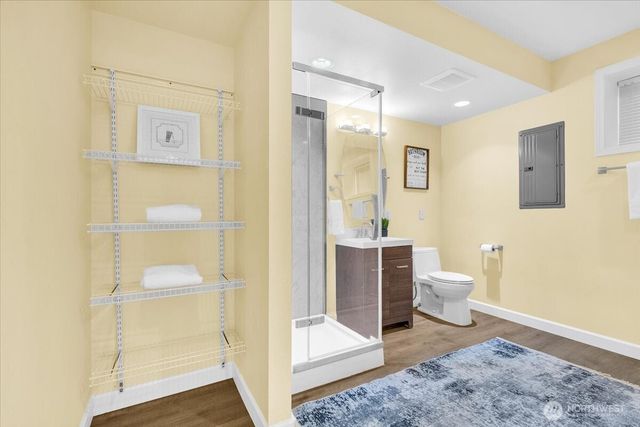 3417 77th Avenue SE, Mercer Island, WA 98040