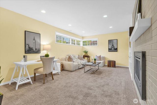 3417 77th Avenue SE, Mercer Island, WA 98040