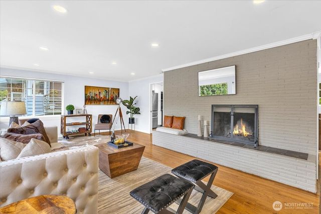 3417 77th Avenue SE, Mercer Island, WA 98040