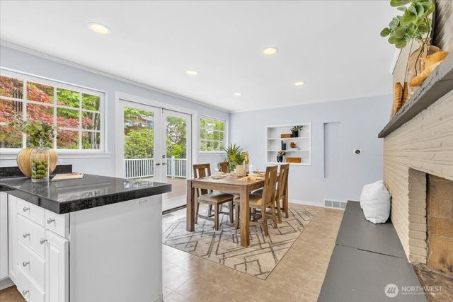 3417 77th Avenue SE, Mercer Island, WA 98040