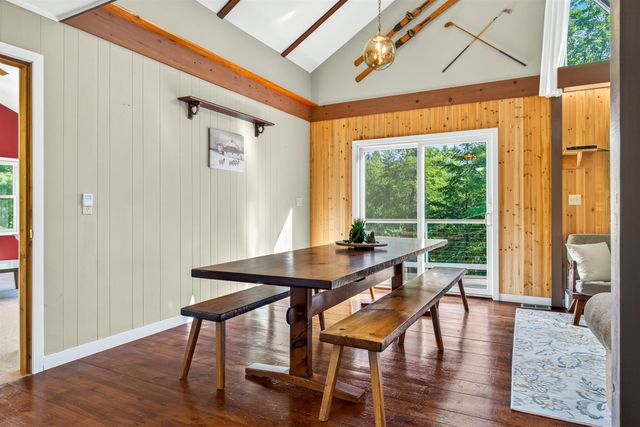 11 Stratton View Road, Winhall, VT 05340