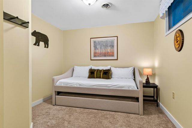 11 Stratton View Road, Winhall, VT 05340