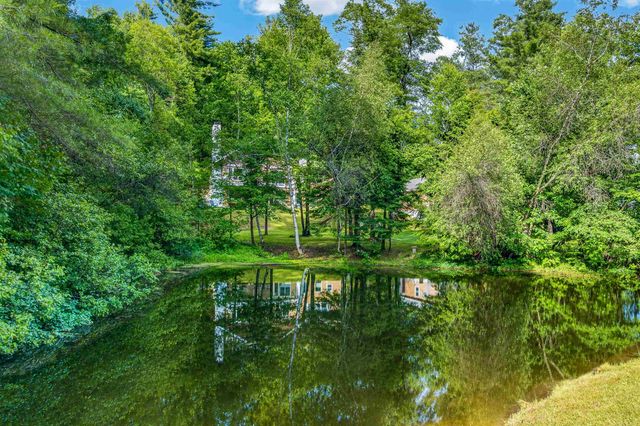 11 Stratton View Road, Winhall, VT 05340