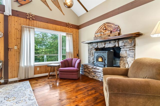11 Stratton View Road, Winhall, VT 05340