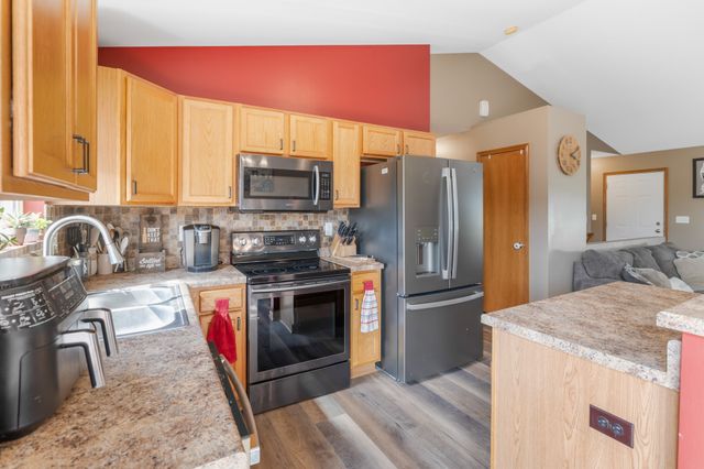1208 Michael Street SE, Bondurant, IA 50035