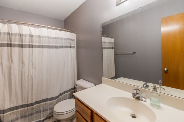 1208 Michael Street SE, Bondurant, IA 50035