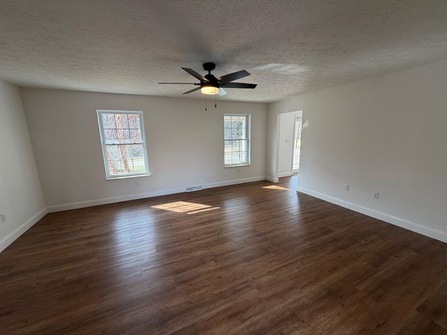 3183 N State Highway 1223, Corbin, KY 40701