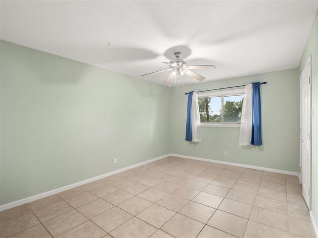 4315 PLEASANT DR., Lake Charles, LA 70605