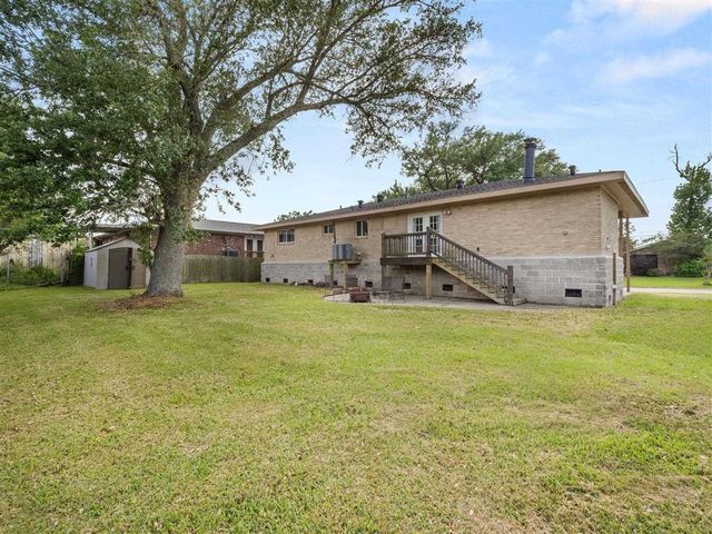 4315 PLEASANT DR., Lake Charles, LA 70605