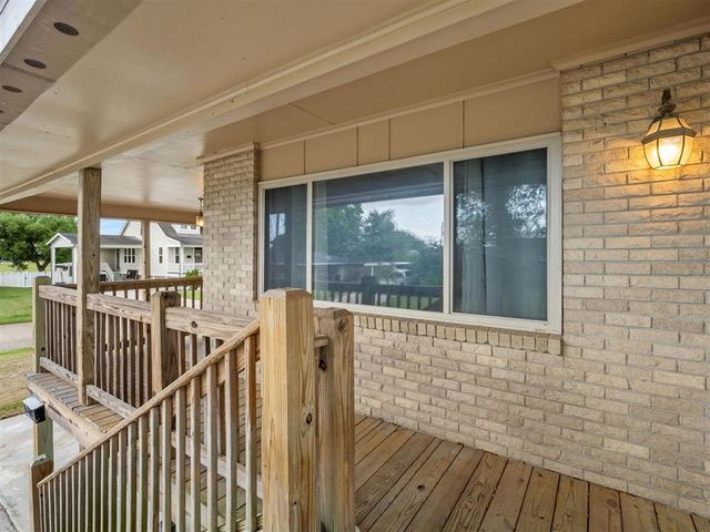 4315 PLEASANT DR., Lake Charles, LA 70605