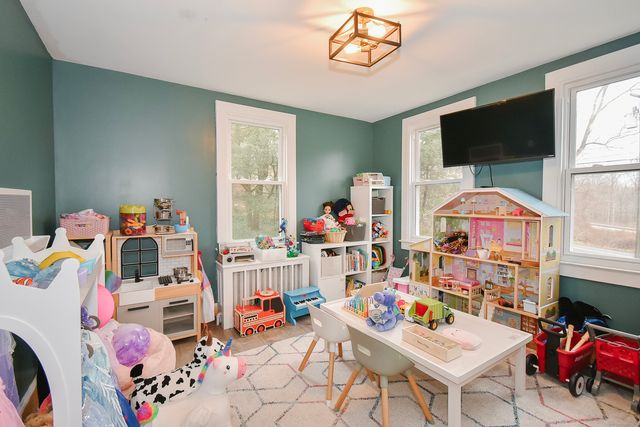 291 Hog Hill Road, East Hampton, CT 06424