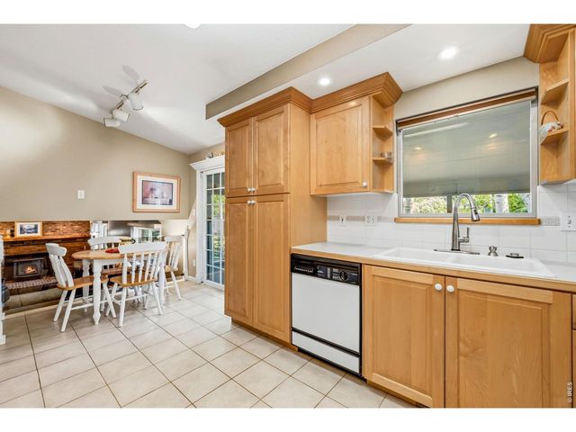 605 Jack Pine Pl, Loveland, CO 80538