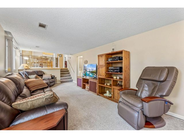 605 Jack Pine Pl, Loveland, CO 80538