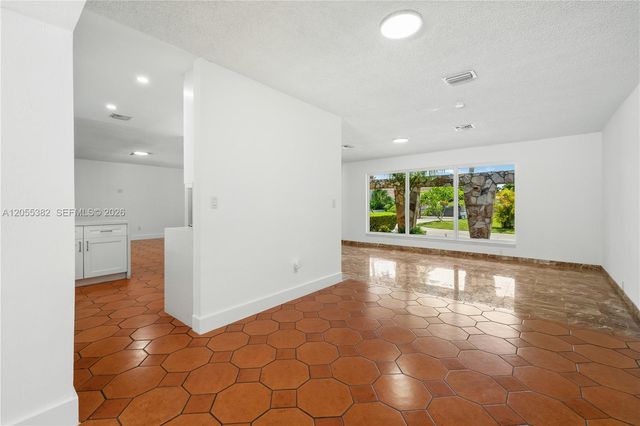 220 NW 130th Ave, Miami, FL 33182
