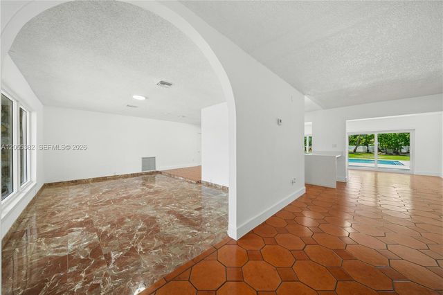 220 NW 130th Ave, Miami, FL 33182