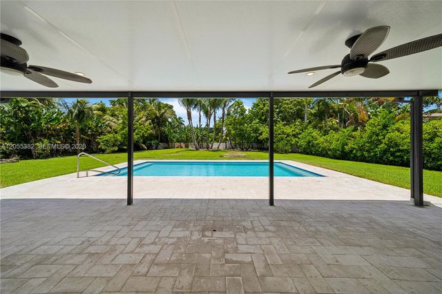 220 NW 130th Ave, Miami, FL 33182