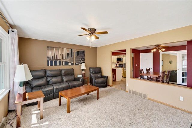 78 S Harmony Drive, Janesville, WI 53545