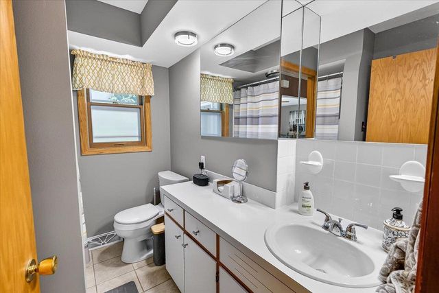 78 S Harmony Drive, Janesville, WI 53545
