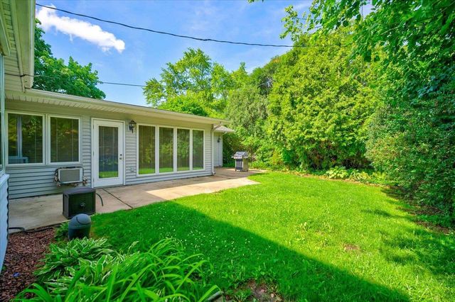 78 S Harmony Drive, Janesville, WI 53545