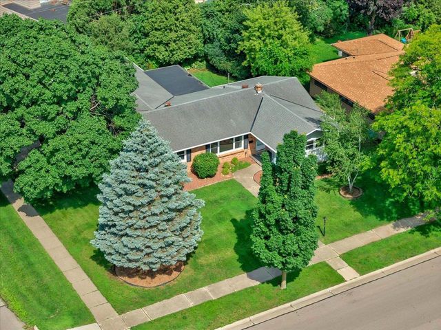 78 S Harmony Drive, Janesville, WI 53545