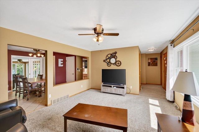 78 S Harmony Drive, Janesville, WI 53545