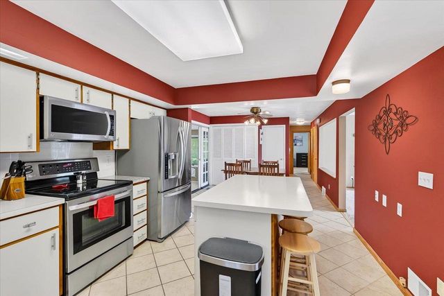 78 S Harmony Drive, Janesville, WI 53545