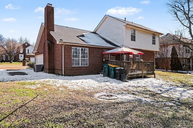 2934 Churchill Ln, Thompsons Station, TN 37179