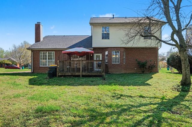 2934 Churchill Ln, Thompsons Station, TN 37179