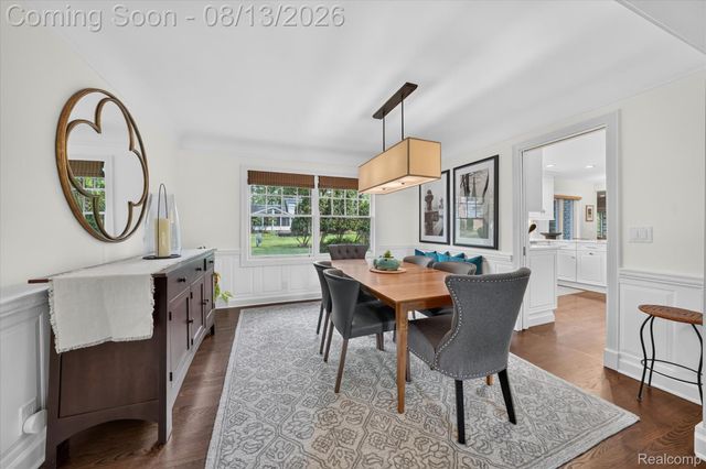 32240 Robinhood Drive, Beverly Hills Village, MI 48025