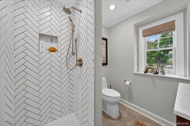 32240 Robinhood Drive, Beverly Hills Village, MI 48025