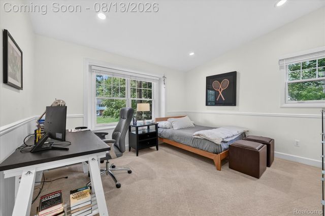 32240 Robinhood Drive, Beverly Hills Village, MI 48025