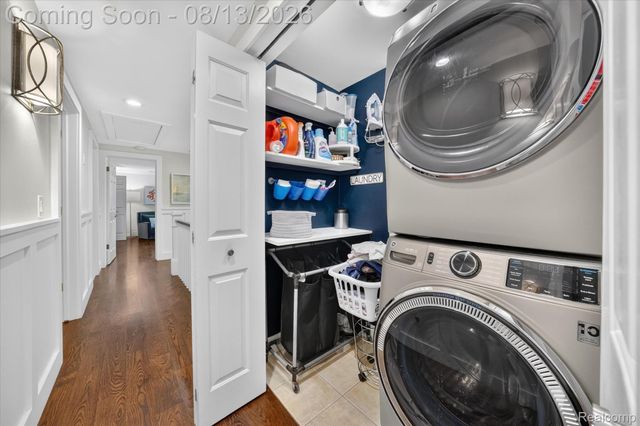 32240 Robinhood Drive, Beverly Hills Village, MI 48025