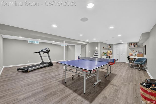 32240 Robinhood Drive, Beverly Hills Village, MI 48025