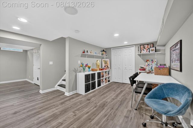 32240 Robinhood Drive, Beverly Hills Village, MI 48025