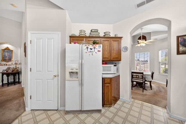 5622 N Ensanada Avenue, Fresno, CA 93723