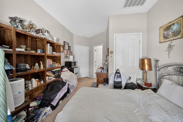 5622 N Ensanada Avenue, Fresno, CA 93723