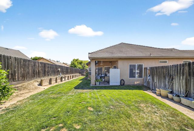 5622 N Ensanada Avenue, Fresno, CA 93723