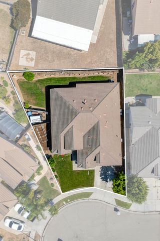 5622 N Ensanada Avenue, Fresno, CA 93723