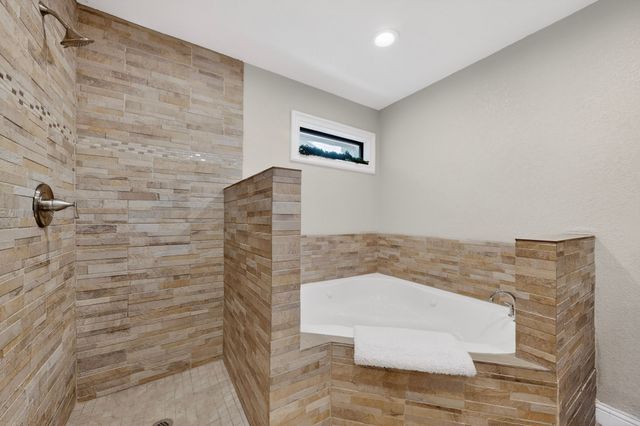805 Buena Vista Drive, Arlington, TX 76010