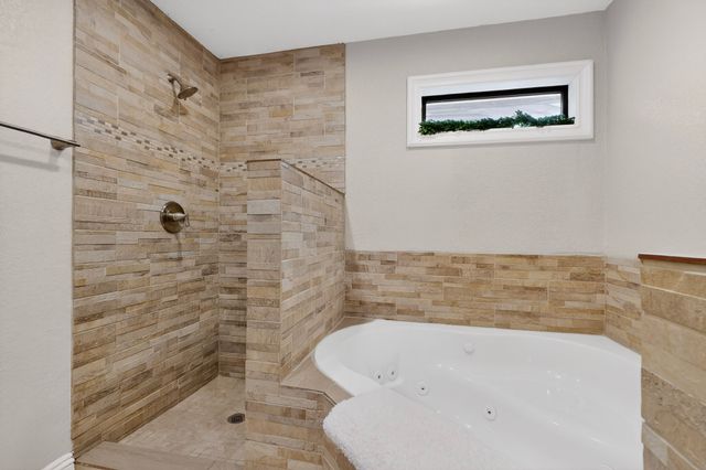 805 Buena Vista Drive, Arlington, TX 76010